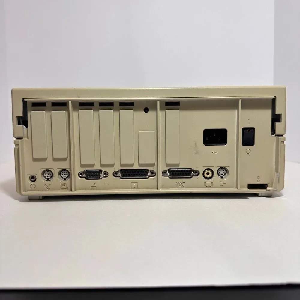 Vintage Apple IIGS Computer Powers ON